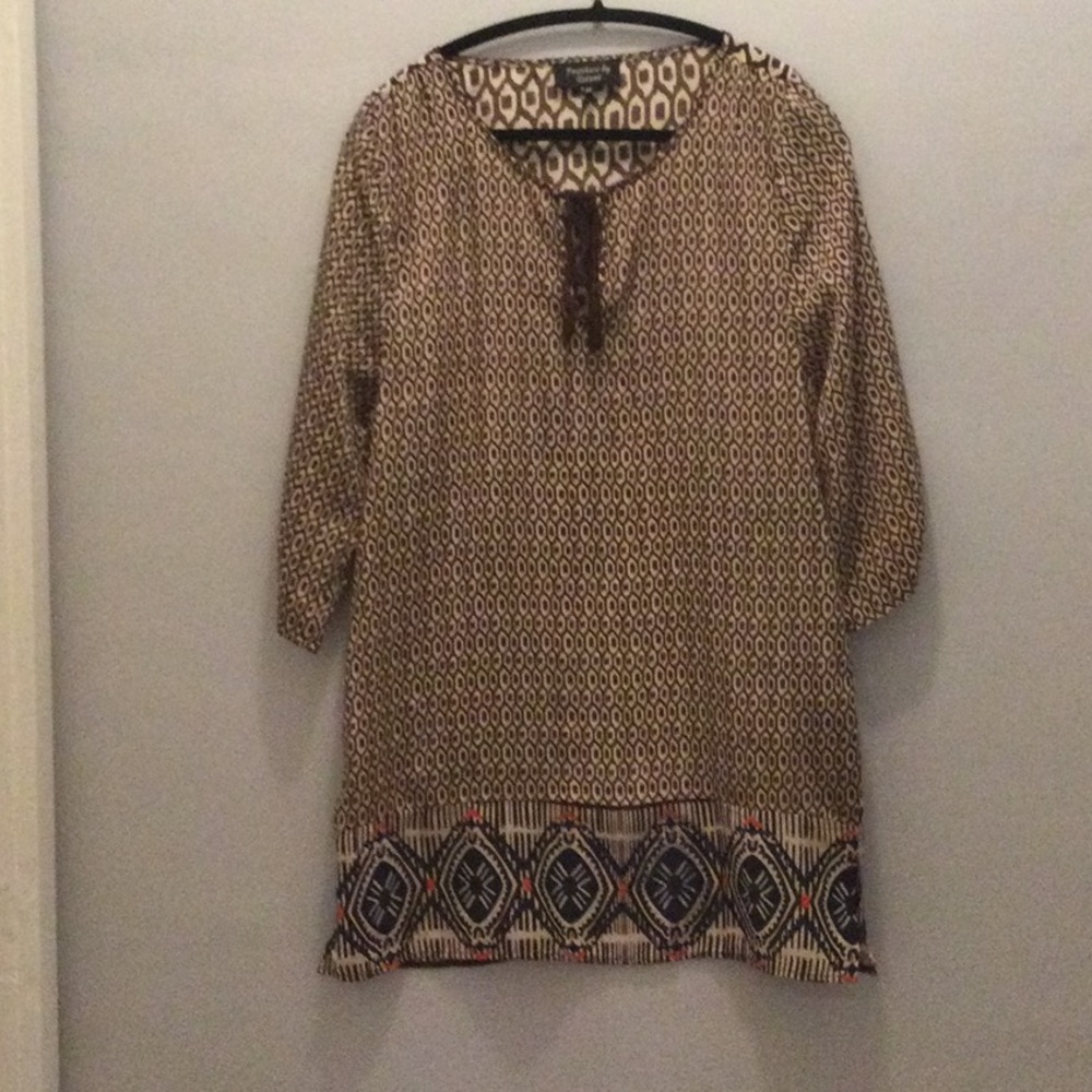 Feathers by Tolani top, tunic, dress. Versatile piece.